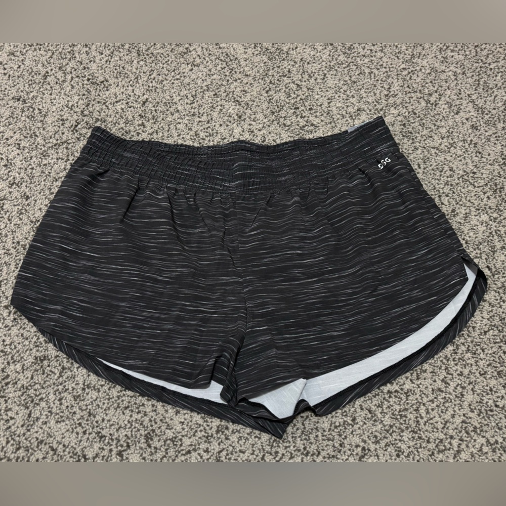 DSG women’s Black Patterned Athletic Shorts